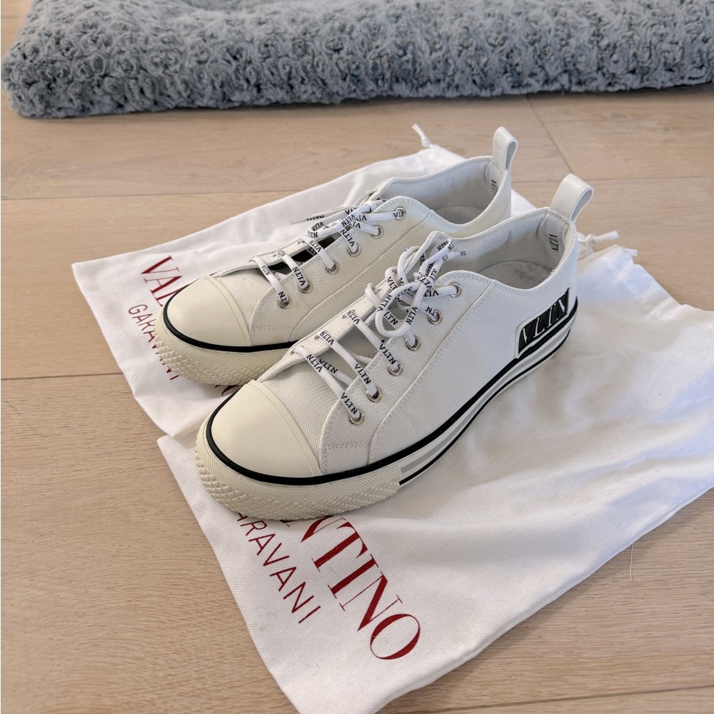 Valentino Sneakers